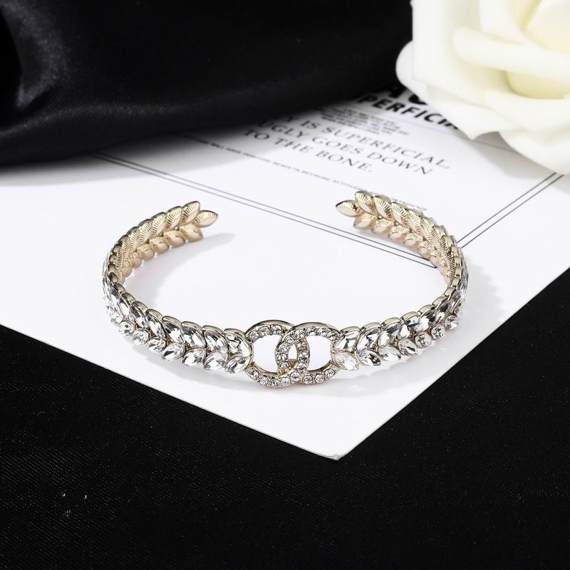 Chanel Bracelet 05yxs08